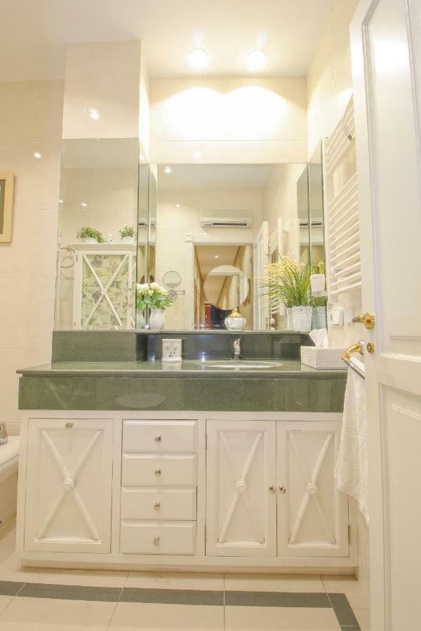 Ferienwohnung Apartamento La Feria Sevilla Exterior foto